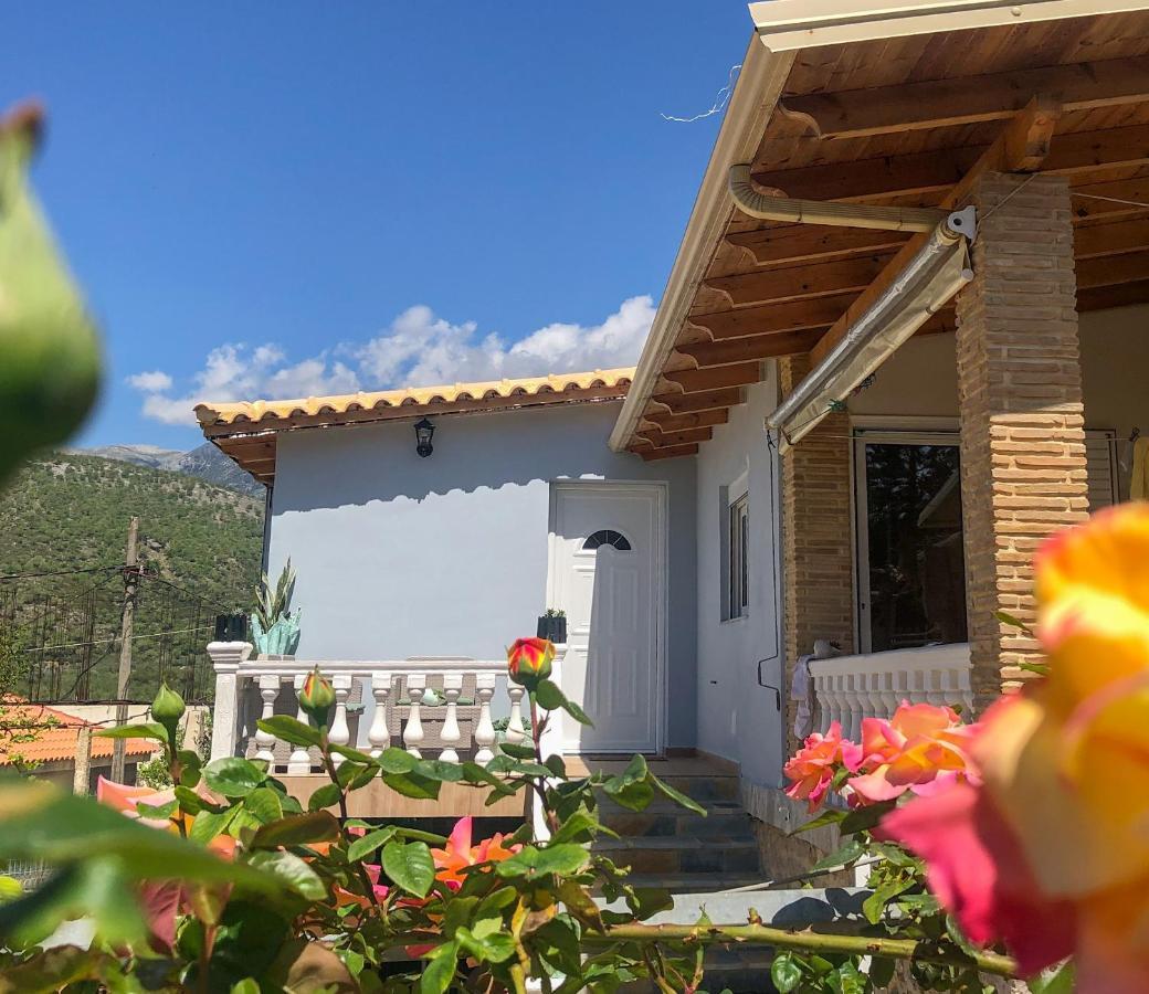 Milos Apartments Himare Exterior photo