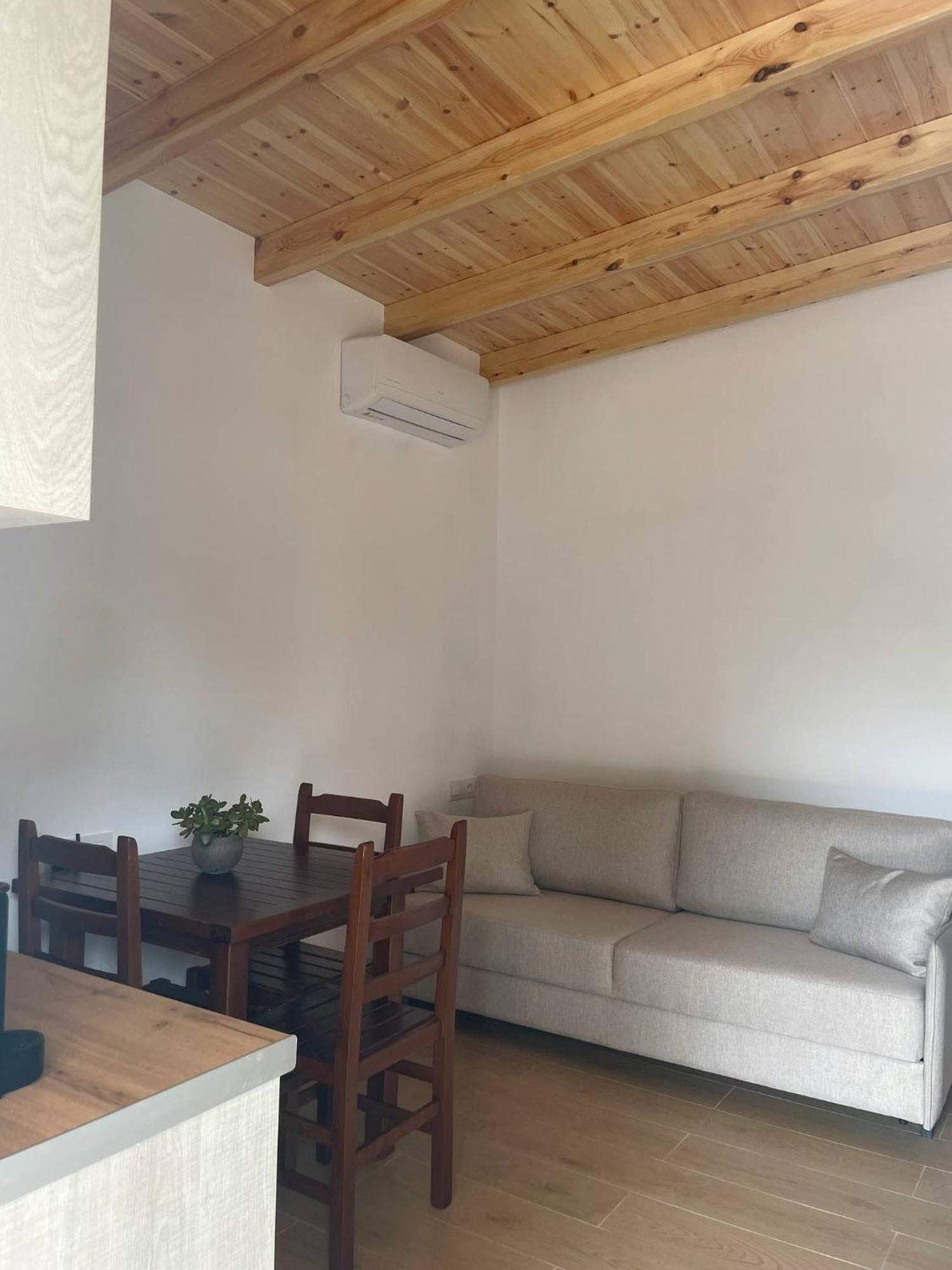 Milos Apartments Himare Exterior photo